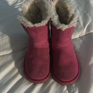 Toddler koolaburra boots size 9